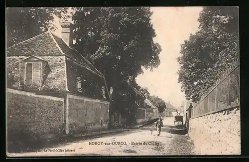 AK Noroy-sur-Ourcq, Entrée du Chateau