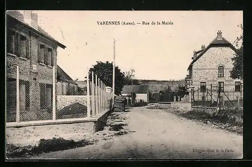 AK Varennes, Rue de la Mairie