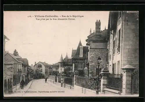 AK Villers-Cotterets, Rue de la République, Vue prise par la Rue Alexandre Dumas
