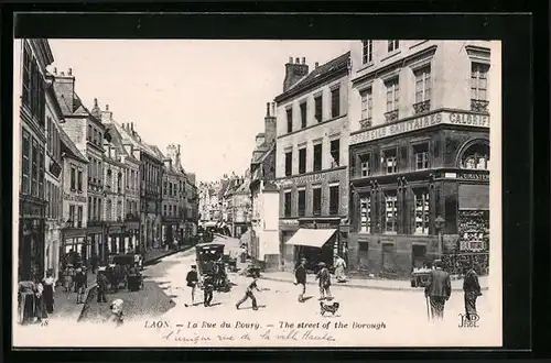 AK Laon, La Rue du Bourg