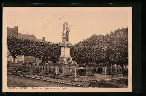 AK Rozoy-sur-Serre, Monument aux Morts