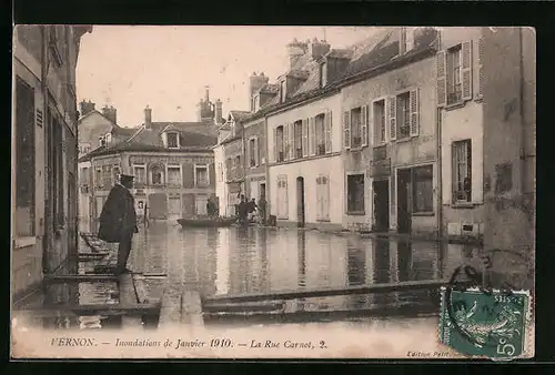 AK Vernon, Inondations de 1910, La Rue Carnot, 2, Strassenpartie bei Hochwasser