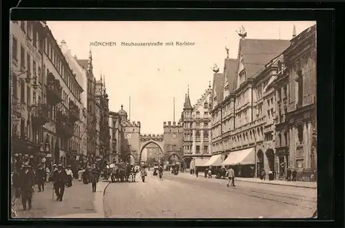 AK München, Neuhauserstrasse mit Geschäften und Karlstor