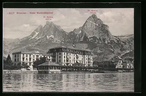 AK Brunnen, Hotel Waldstätterhof mit Kl. Mythen und Gr. Mythen