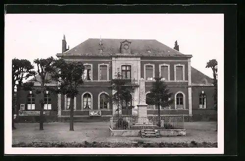 AK Vaux Andigny, la Mairie