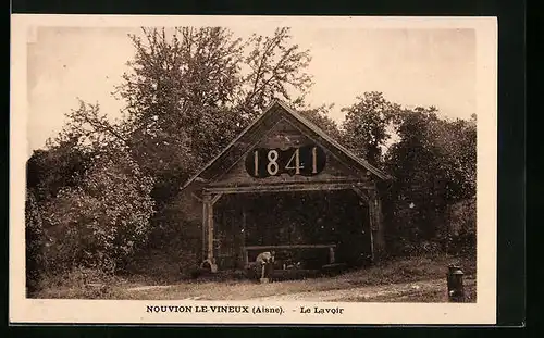 AK Nouvion-le-Vineux, le Lavoir