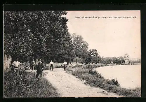AK Mont-Saint-Père, Un bord de Marne en 1919
