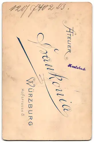 Fotografie Atelier Frankonia, Würzburg, Hofstr. 8, Junges Paar in hübscher Kleidung