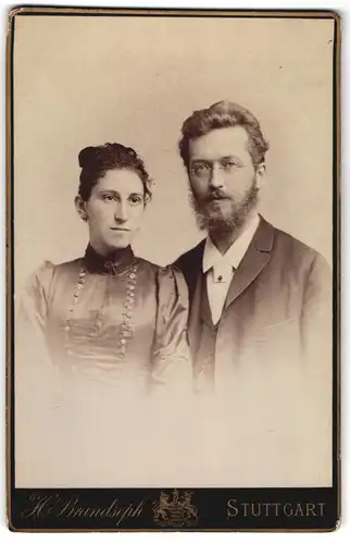 Fotografie Hermann Brandseph, Stuttgart, Marienstr. 36, Junges Paar in modischer Kleidung
