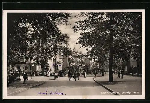 AK Bad Nauheim, Ludwigstrasse mit Passanten