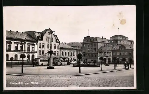 AK Lengenfeld i. V., Markt mit Bussen