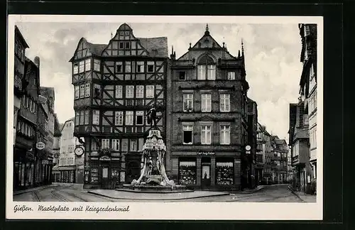 AK Giessen, Marktplatz mit Kriegerdenkmal