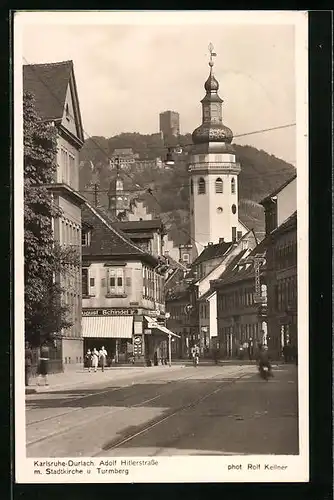 AK Karlsruhe-Durlach, strasse mit Stadtkirche und Turmberg