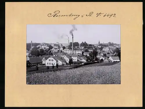 Fotografie Brück & Sohn Meissen, Ansicht Rumburg / Böhmen, Blick auf die Stadt mit Fabrikanlagen & Wohnhäusern