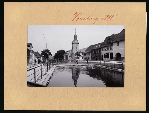 Fotografie Brück & Sohn Meissen, Ansicht Dornburg, Markt mit Teich & Blick zur Kirche