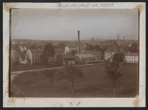 Fotografie Brück & Sohn Meissen, Ansicht Grossröhrsdorf, Blick auf die Agnesstrasse mit Fabrikgebäude