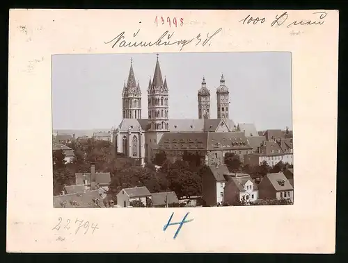 Fotografie Brück & Sohn Meissen, Ansicht Naumburg a. d. Saale, Blick über die Dächer auf den Dom