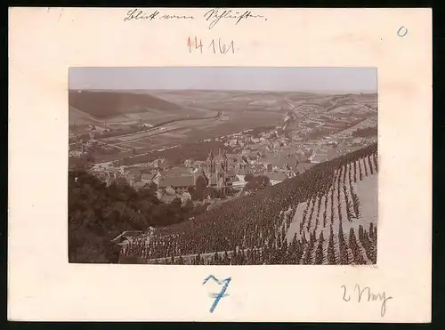 Fotografie Brück & Sohn Meissen, Ansicht Freyburg a. d. U., Blick vom Schlüfter auf die Stadt, Weinberge