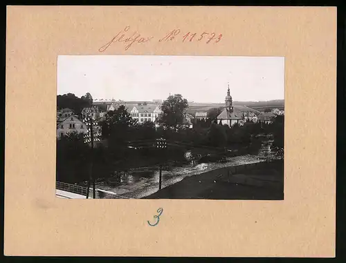 Fotografie Brück & Sohn Meissen, Ansicht Flöha, Partie an der Elbe mit Kirche