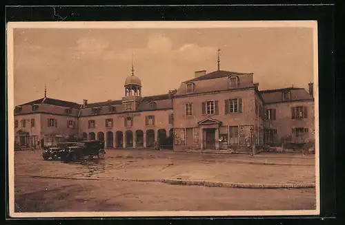 AK Bar-sur-Aube, Hôtel de Ville et le Théâtre