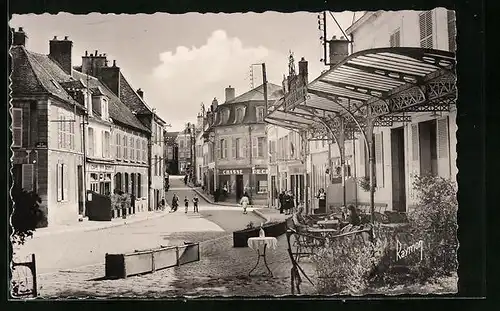 AK Nogent-sur-Seine, La Rue des Ponts