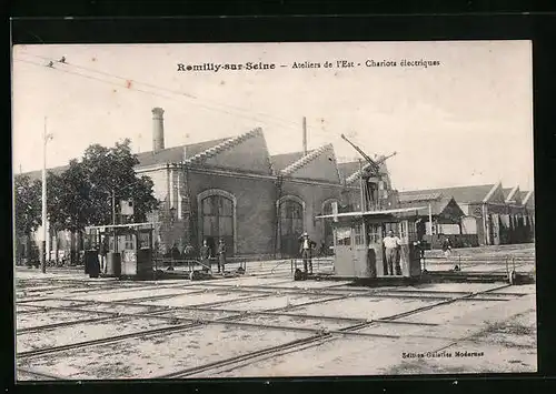 AK Romilly-sur Seine, Ateliers de l' Est, Chariots electriques