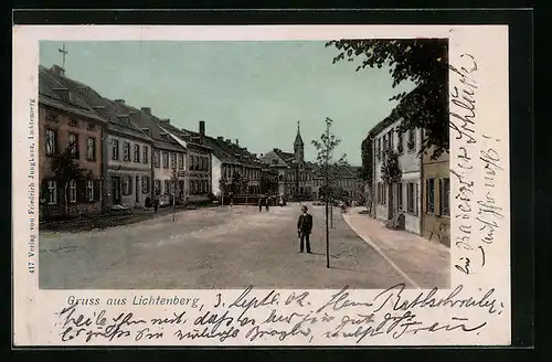 AK Lichtenberg, Strassenpartie mit Turm, Brunnen