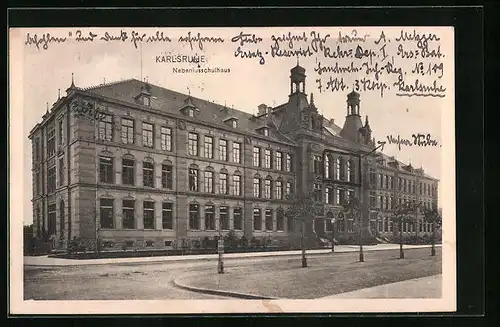 AK Karlsruhe, Nebeniusschulhaus mit Strassenpartie