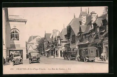 AK Deauville-La-Plage-Fleurie, La Rue du Casino