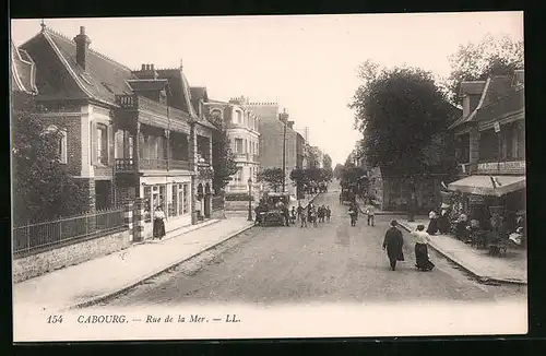 AK Cabourg, Rue de la Mer