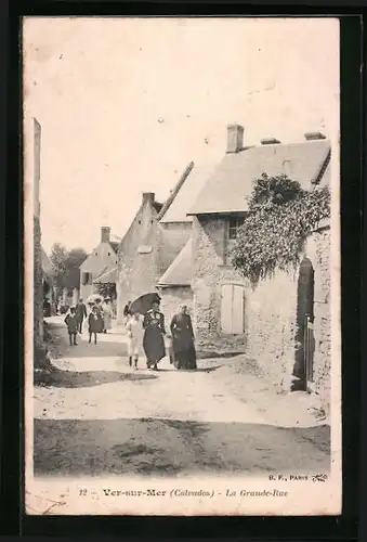AK Ver-sur-Mer, La Grande-Rue