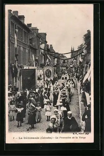 AK La Délivrande, La Procession de la Vierge