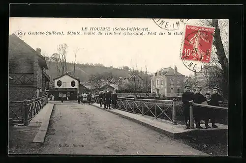 AK Le Houlme, Rue Gustave-Quilbeuf