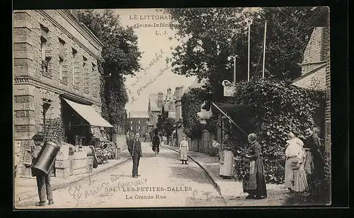 AK Les-Petites-Dalles, La Grande Rue