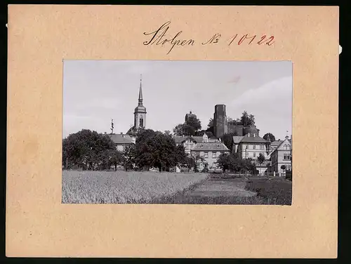 Fotografie Brück & Sohn Meissen, Ansicht Stolpen i. Sa., Ortsansicht mit Kirche und Schloss