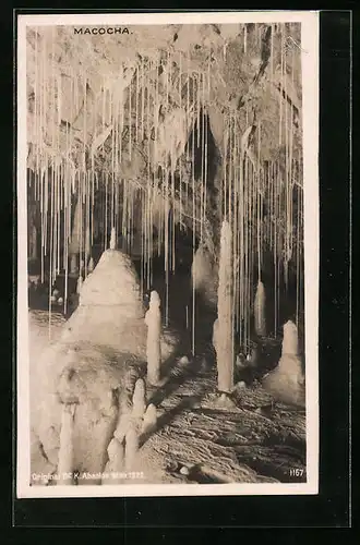 AK Macocha, Tropfsteine in der Höhle