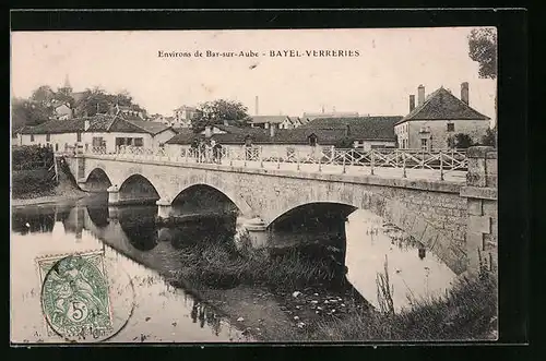 AK Bayel-Verreries, Ortspartie mit Brücke