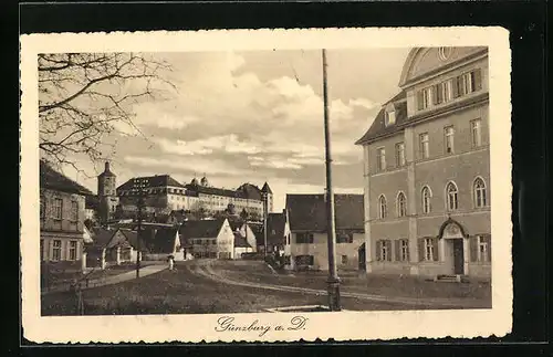 AK Günzburg a. d. D., Strassenpartie mit dem Schloss