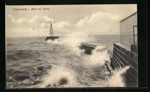 AK Warnemünde, Mole bei Sturm