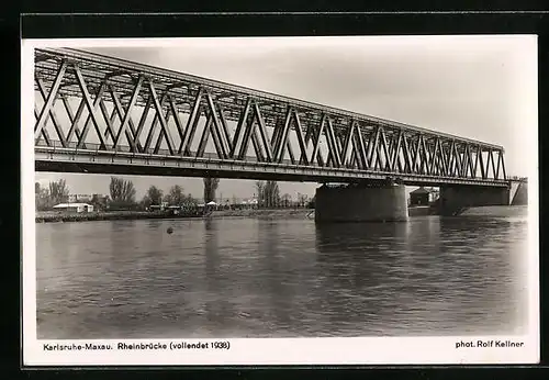 AK Karlsruhe-Maxau, Rheinbrücke mit Flusspartie