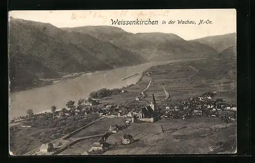 AK Weissenkirchen / Wachau, Totalansicht aus der Vogelschau
