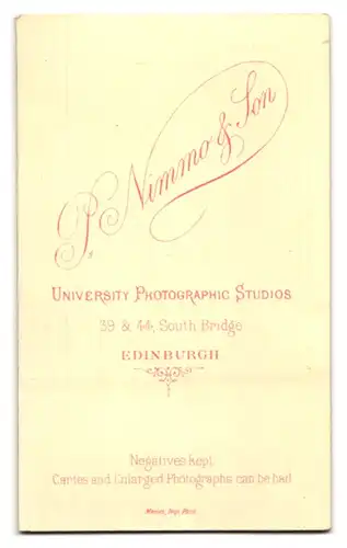 Fotografie P. Nimmo & Son, Edinburgh, 39 & 44, South Bridge, Bürgerlicher Herr mit Schnauzbart