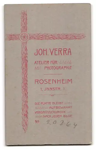 Fotografie Joh. Verra, Rosenheim, Innstr.1, Junge Frau in Bluse mit Spitzenbesatz