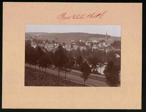 Fotografie Brück & Sohn Meissen, Ansicht Bad Elster, Blick auf die Stadt mit Kirche