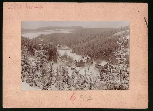 Fotografie Brück & Sohn Meissen, Ansicht Bärenburg, Blick auf den zugeschneiten Ort im Winter