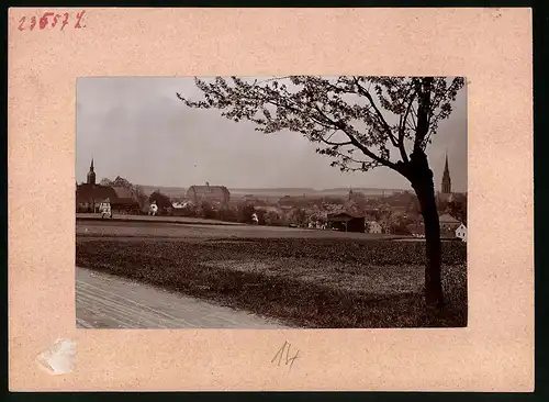 Fotografie Brück & Sohn Meissen, Ansicht Wilsdruff i. Sa., Teilansicht des Ortes mit Schloss