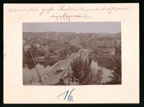 Fotografie Brück & Sohn Meissen, Ansicht Weissenfels a. Saale, Grosse Brücke mit Blick in die Stadt
