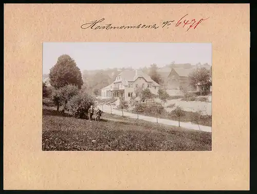 Fotografie Brück & Sohn Meissen, Ansicht Hartmannsbach, Strassenpartie am Gasthof zum Erbgericht