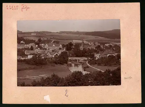 Fotografie Brück & Sohn Meissen, Ansicht Flöha i. Sa., Blick auf den Ort mit Brücke und Kirche