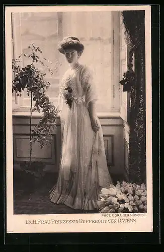 AK I. K. H. Frau Prinzessin Rupprecht von Bayern im eleganten Kleid